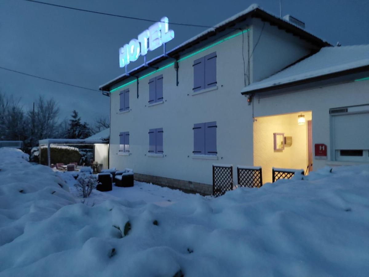 Hotel Au Charme Du Levat Saint Paul de Loubressac エクステリア 写真
