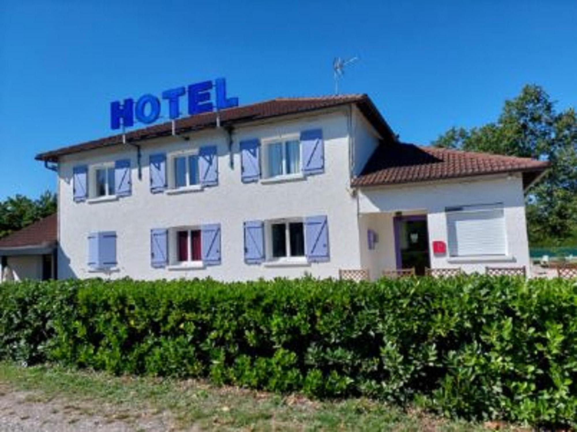 Hotel Au Charme Du Levat Saint Paul de Loubressac エクステリア 写真
